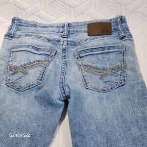 BKE Jeans Jake Mens Light Wash Distressed Relaxed Denim straight leg style 30x30
